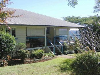 Montville Holiday House - Sunshine Coast Guide 1