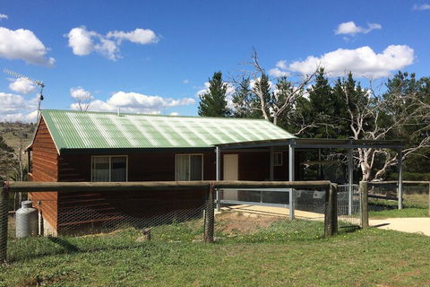Cooba Holiday Motel - Sunshine Coast Guide 3