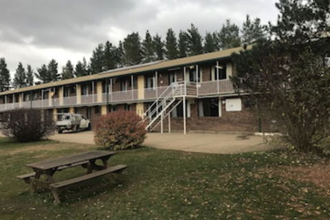 Cooba Holiday Motel - Sunshine Coast Guide 0
