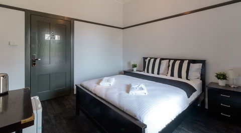 Royal Hotel Ryde - Sunshine Coast Guide 6