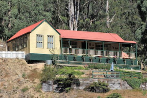 Wild Cherry Bed & Breakfast - Sunshine Coast Guide 0