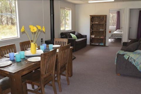 Robinsons Cabin - Sunshine Coast Guide 2