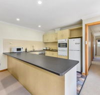 City Crashpad Apartment - Sunshine Coast Guide