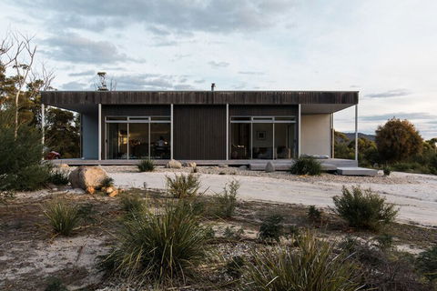 Aplite House - Sunshine Coast Guide 1