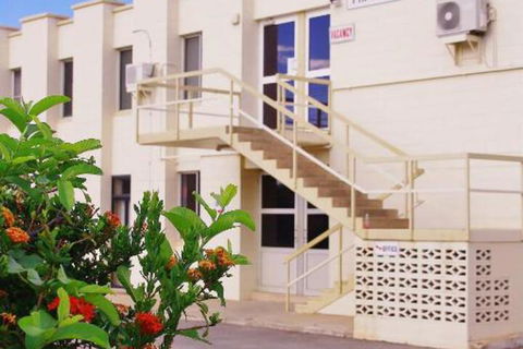 Accommodation At Isa - Sunshine Coast Guide 7