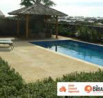 La Mer Home with a Pool - Sunshine Coast Guide