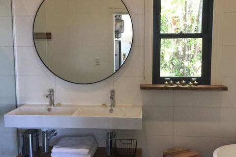 Alchemy House - Sunshine Coast Guide 6