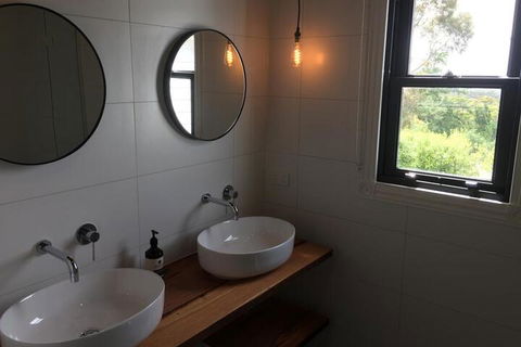 Alchemy House - Sunshine Coast Guide 5