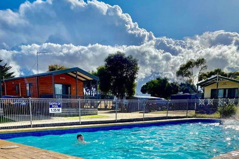 Geelong Surfcoast Hwy Holiday Park - Sunshine Coast Guide 4