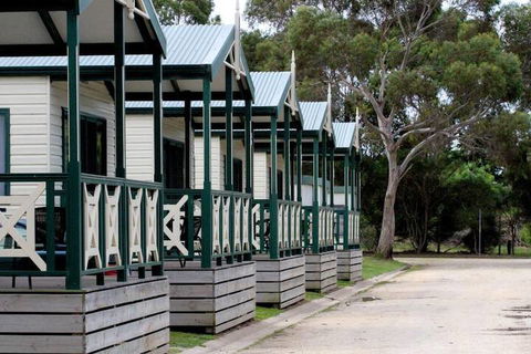 Geelong Surfcoast Hwy Holiday Park - Sunshine Coast Guide 1