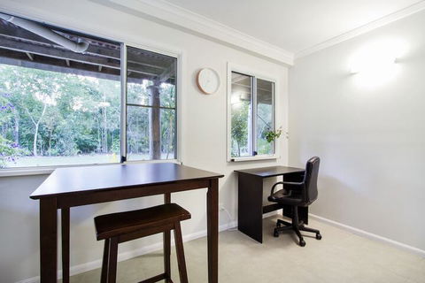 Airlie Beach Eco Cabins - Sunshine Coast Guide 3