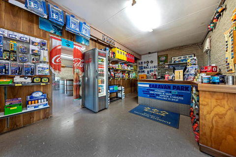 Nullarbor Roadhouse - Sunshine Coast Guide 2