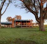 Gaddleen Grove Cottages - Sunshine Coast Guide