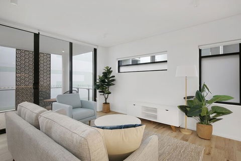 SOKO Waterfront - Sunshine Coast Guide 5