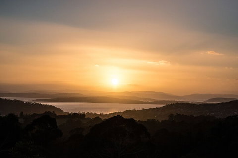 The Hobart Entrance - Sunshine Coast Guide 1