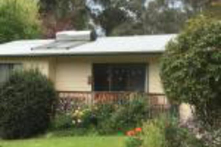 Allambee Reserve VIC Sunshine Coast Guide