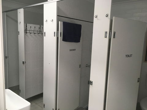 17 North Street Budget Accommodation - Sunshine Coast Guide 4