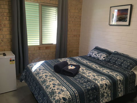 17 North Street Budget Accommodation - Sunshine Coast Guide 3