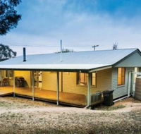 Lavender Vale Cottages - Sunshine Coast Guide