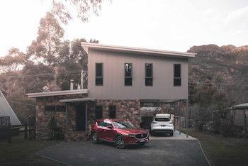 Dacelo - Sunshine Coast Guide 1
