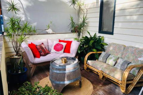 Zephyr Studio - Sunshine Coast Guide 2