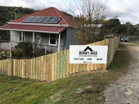 Derby Digs Cottage - Sunshine Coast Guide 6