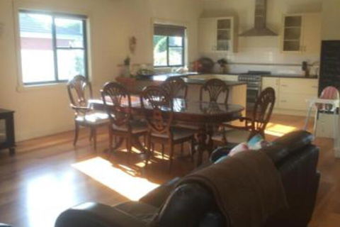 Bennett House Horsham - Sunshine Coast Guide 4