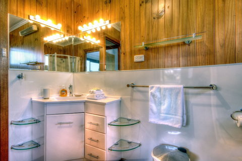 The Lookout - Sunshine Coast Guide 1