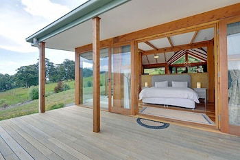 Shanleys Huon Valley - Sunshine Coast Guide 0