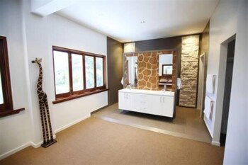 Nahmahlu - Sunshine Coast Guide 4