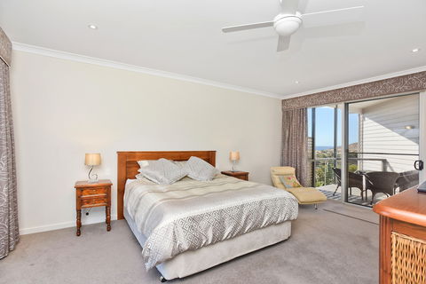 Lavina Luxury Beach House - Sunshine Coast Guide 5