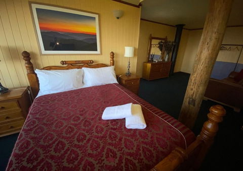 Camelot - Sunshine Coast Guide 5