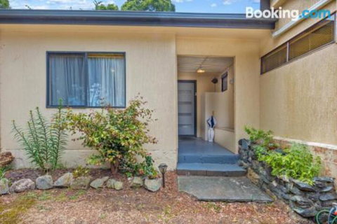 Green Views - Sunshine Coast Guide 7