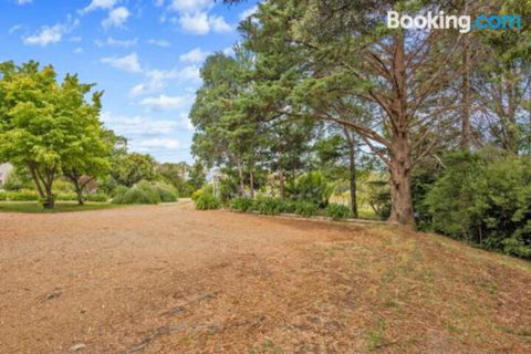 Green Views - Sunshine Coast Guide 6