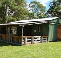 Four Bull Hut - Sunshine Coast Guide