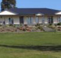 Nyora Lodge B  B - Sunshine Coast Guide