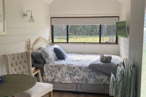 Ionaforest Yurt & Shepherds Hut - Sunshine Coast Guide 2