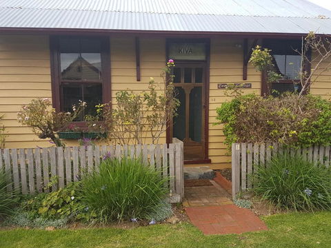 Twomeys Cottage - Sunshine Coast Guide 3