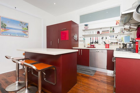 The Cov House - Sunshine Coast Guide 2