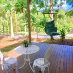 Montview Cottage B & B - Sunshine Coast Guide 1