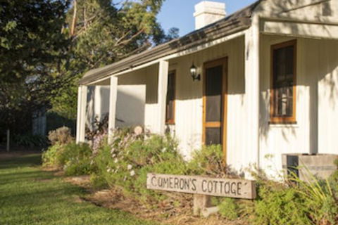 Camerons Cottage - Sunshine Coast Guide 0