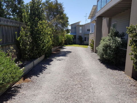 Beachcomber - Sunshine Coast Guide 4