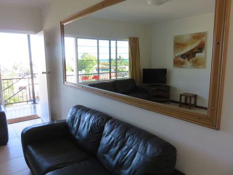 Airlie Beach Apartments - Sunshine Coast Guide 5