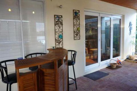 Holiday House - Sunshine Coast Guide 4
