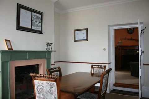 Gaol House Cottages - Sunshine Coast Guide 5