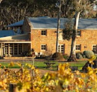 Byronsvale Vineyard and Accommodation - Sunshine Coast Guide