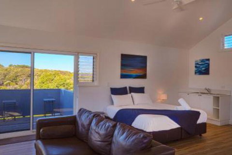 The White House At Wallcliffe Farms - Sunshine Coast Guide 2