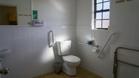 Tenterfield Tavern And Motor Inn - Sunshine Coast Guide 4