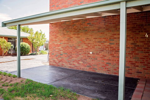 Echuca Moama Holiday Accommodation 2 - Sunshine Coast Guide 0