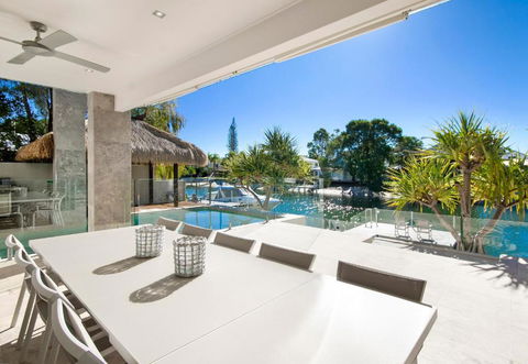 24 Mossman Court - Sunshine Coast Guide 1